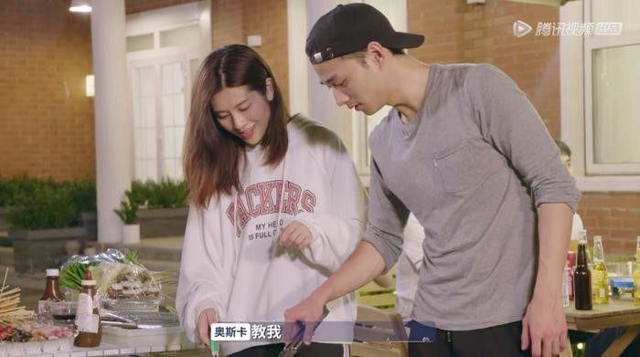 奥斯卡刘泽煊各出奇招,王靖雯李君婕无从下手最甜不过西红柿CP