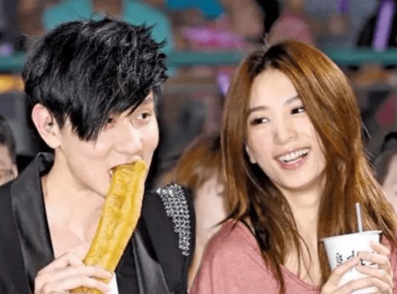 林俊杰老婆个人资料林俊杰苦追多年都未能换得她点头