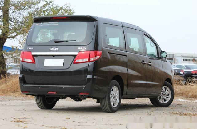 江淮瑞风M4增加2.0T柴油车型，拉货家用都很适合，3月上市-