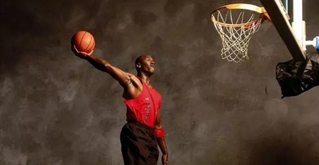 世界上最贵的篮球(最贵的篮球多少钱一个)