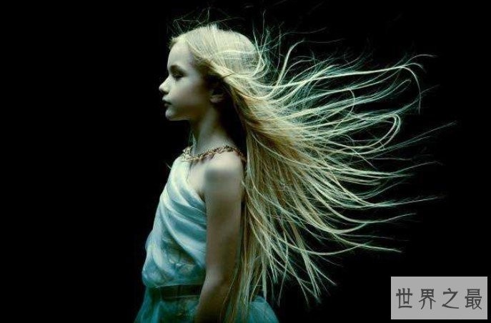 世界上最美的女模,仅仅九岁就把世人美呆了