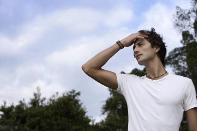 内向的男生怎么追女生,内向男生如何追女生