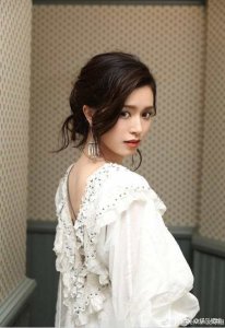 曝文咏珊十月结婚 文咏珊老公吴启楠个人资料身家背景雄厚