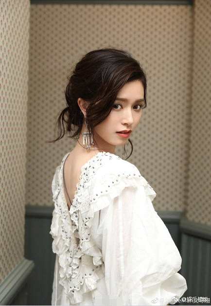 曝文咏珊十月结婚 文咏珊老公吴启楠个人资料身家背景雄厚