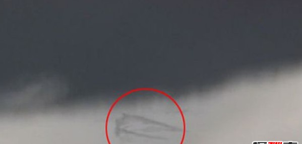 世界上有人拍到伟人,昆仑山拍到伟人照片(凭证)