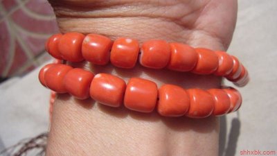 佩戴红珊瑚对人身体有什么好处 红珊瑚手串的功能与作用