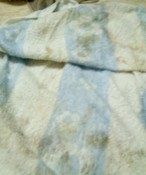 新毛巾用了几天有黄点是什么原因呢