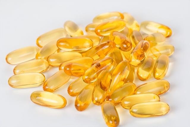 指甲上的倒刺是缺什么维生素（指甲周围长倒刺）(3)