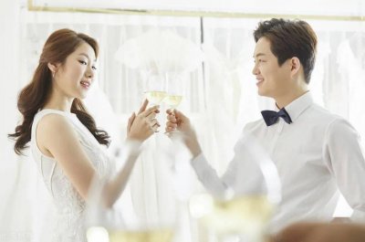 原配不上告小三算犯罪吗,女方出轨起诉离婚男方不同意怎么办