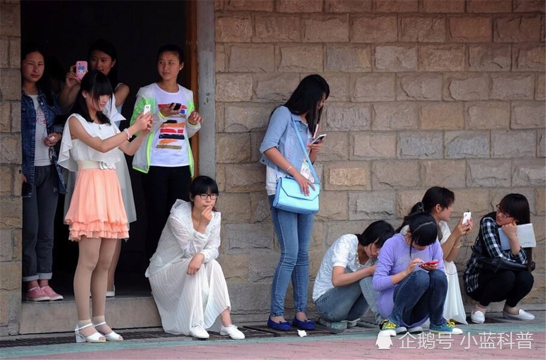 初中生如何在手机上挣钱:初中生怎么赚钱在手机上