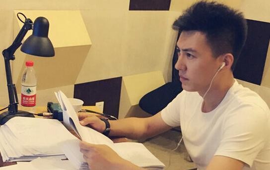 靳东最近黑料频现 娱乐圈又一个好男人人设即将崩塌?