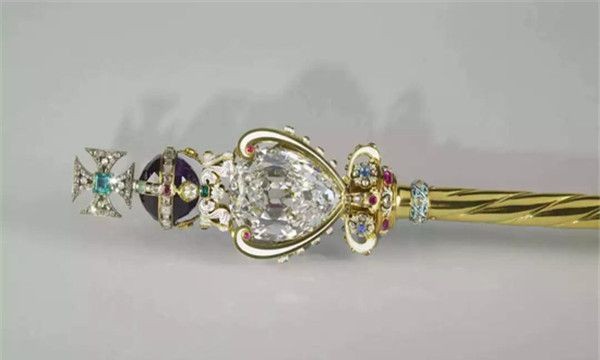 世界上最大的钻石要几块钱(库利南钻石的价值最少达到75亿美元)(4)_