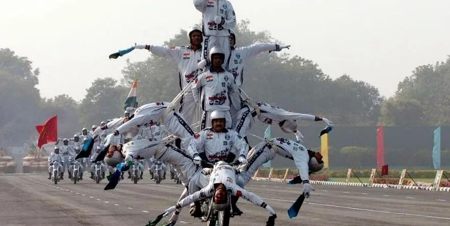 世界上最奇葩的阅兵式(盘点最搞笑的阅兵仪式)(1)_