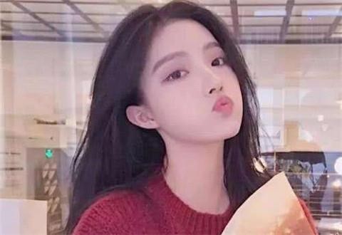 发现女朋友和别人暧昧聊天1