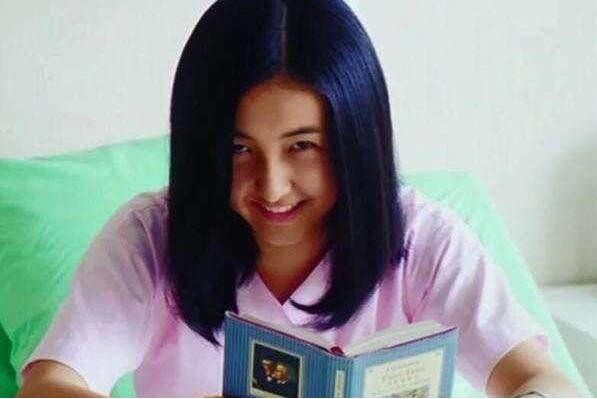 何洛洛为什么错过高考 何洛最后考什么大学