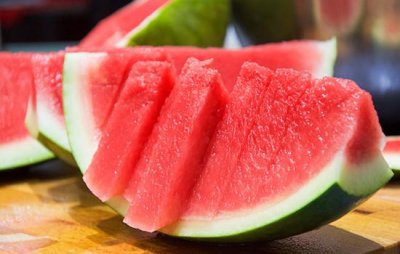 ​吃西瓜的好处 夏季吃西瓜要注意的问题