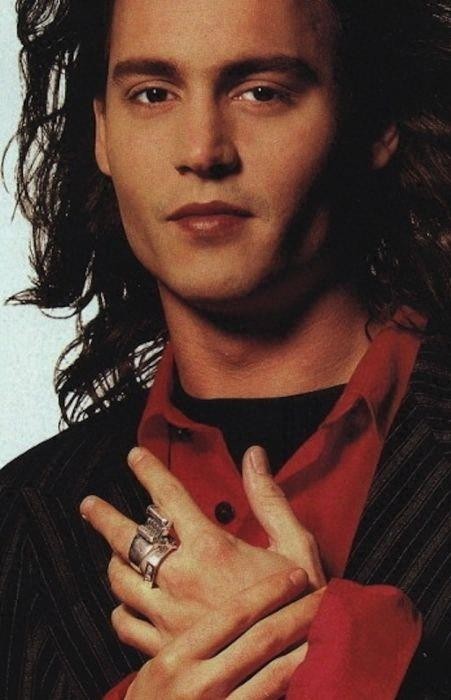 海盗船长约翰尼·德普年轻时的帅气老照片