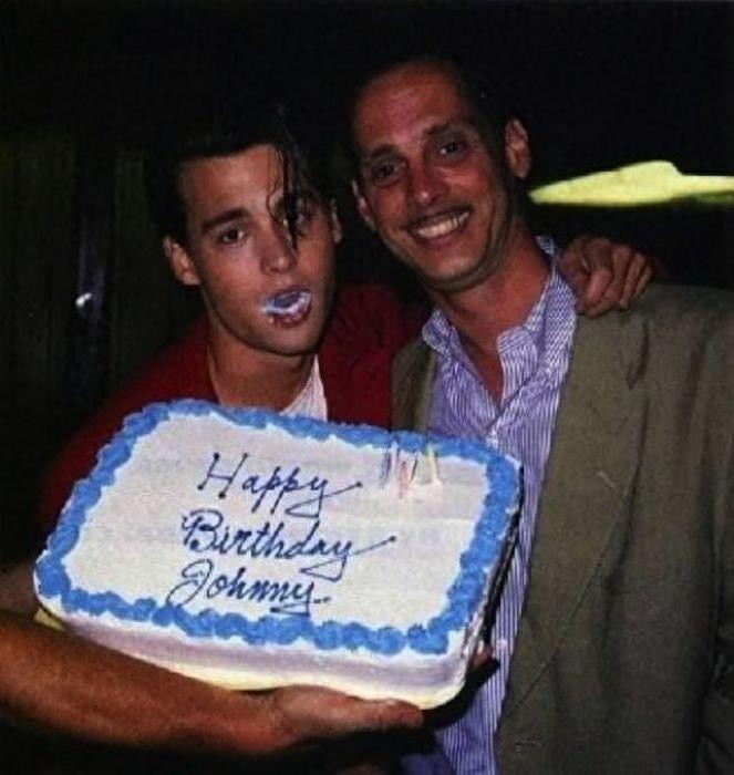 海盗船长约翰尼·德普年轻时的帅气老照片