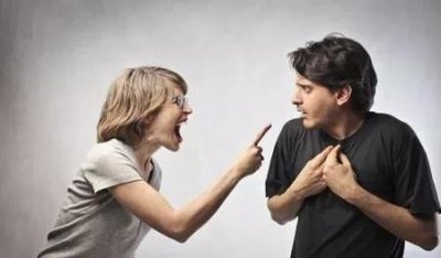 一吵架就说离婚的心理(夫妻吵架后女人的心理)