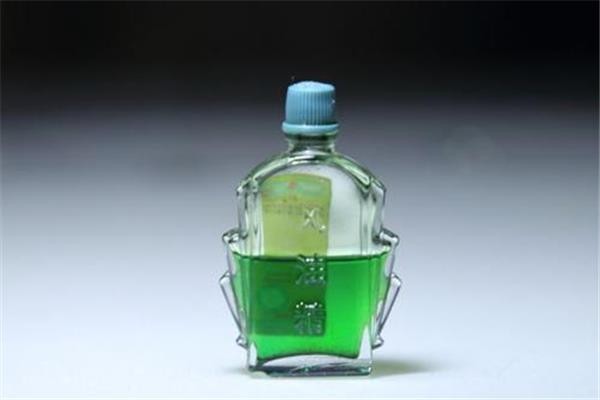 风油精有提神的作用吗 风油精怎么提神醒脑 风油精有提神的作用吗 风油精怎么提神醒脑