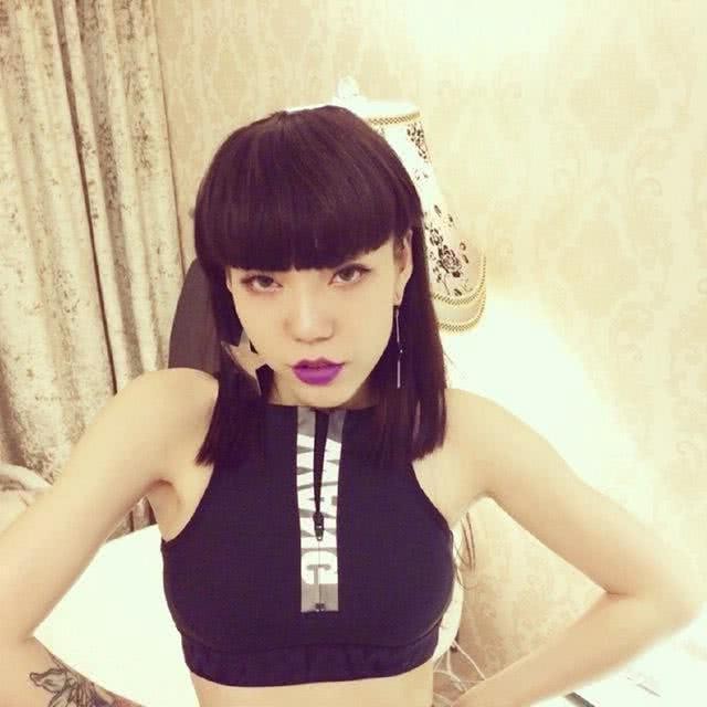 吴莫愁终于放弃了万年齐帘刘海!换了造型的她居然变这么美了!