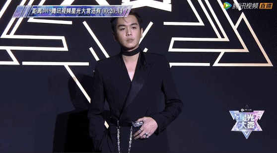 张若昀官宣最新消息(张若昀小范公子回应打唇钉)(4)