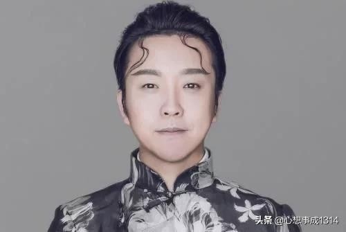 李玉刚和乌克兰老婆合照(李玉刚乌克兰籍老婆颜值逆天)