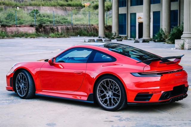 保时捷911、992改装泰赫雅特碳纤维包围套件上车，怎一个帅字了得-