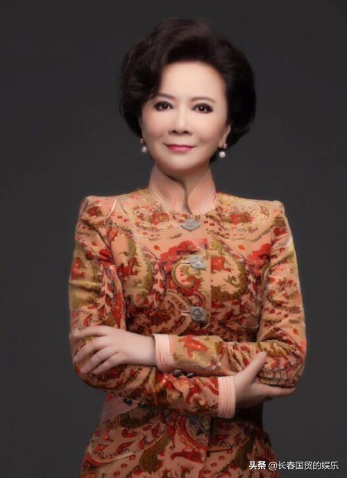 蔡明的老公是谁(蔡明的老公首曝光,是一名有才华的导演)