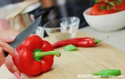 ​切完辣椒后手很辣怎么办快速缓解灼痛感，白醋就可以轻松解决