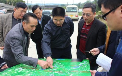 开平市市长余雪俊到金鸡镇调研