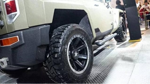 售价1800万:王公子有钱也抢不到的乔治巴顿,完胜装甲车