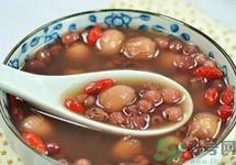 薏米可以和什么一起煲汤喝?薏米能和什么煲汤吃? 薏米可以和什么一起煲汤喝?薏米能和什么煲汤吃?