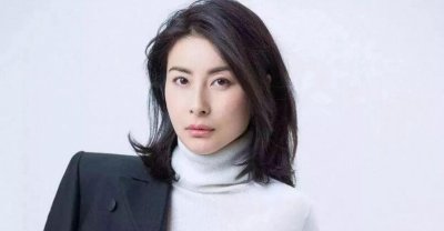 ​郭晶晶面相百年难遇，职业有成嫁入大户终身顺风顺水