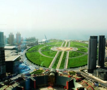 ​世界上最大的广场是（有天安门广场4个大）