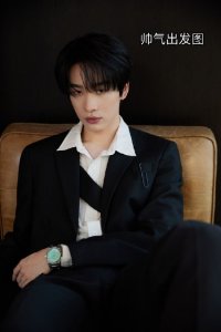 连淮伟被指疑似恋情曝光 当事人回应称是工作人员