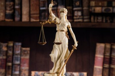 ​正义女神为什么蒙眼：表示司法理性(观察正义用心灵)