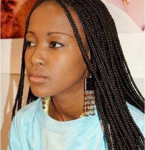 ​世界上最没有可思议的事，非洲15岁石女吞噬精液怀胎