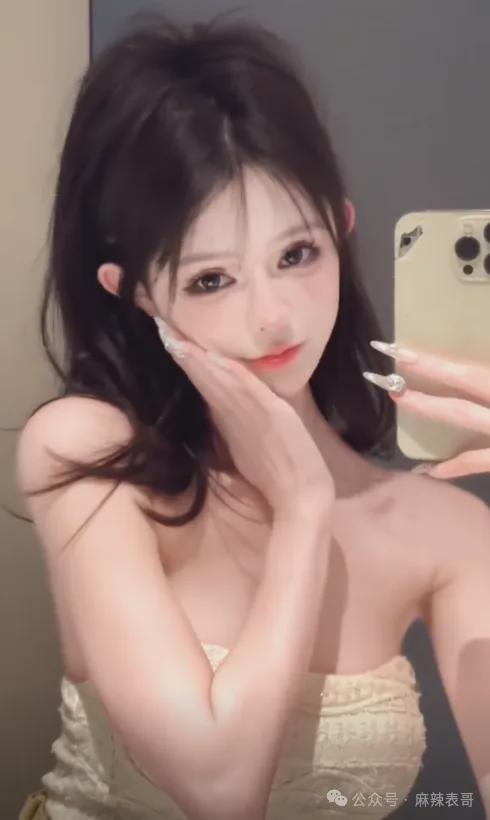 千万网红的出轨瓜里的三个人,都挺颠…