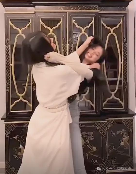 千万网红的出轨瓜里的三个人,都挺颠…