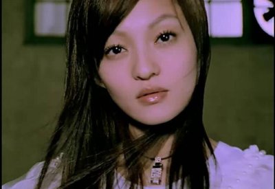 ​张韶涵昔日爆发了什么，差点身败名裂_凭势力再度翻身