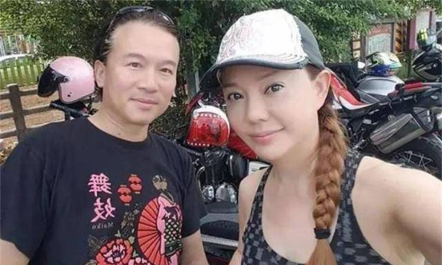 狄莺殴打蓝洁瑛