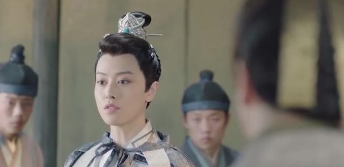 小女花不弃:莫若菲身世曝光,女扮男装为莫府,最终却为救她而死