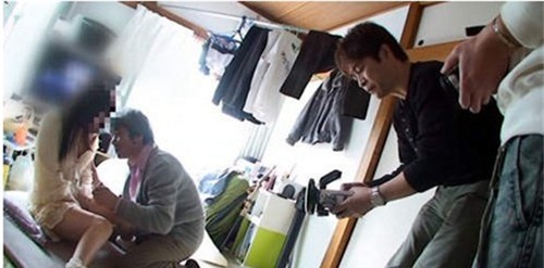 揭秘日本av女优和男优拍一部av片能赚几钱