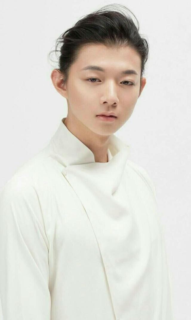 霍尊事件对他本人的影响有多大(走到今天的结局该怪谁呢)(14)