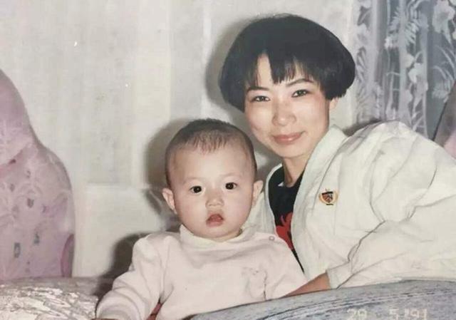 霍尊事件对他本人的影响有多大(走到今天的结局该怪谁呢)(9)