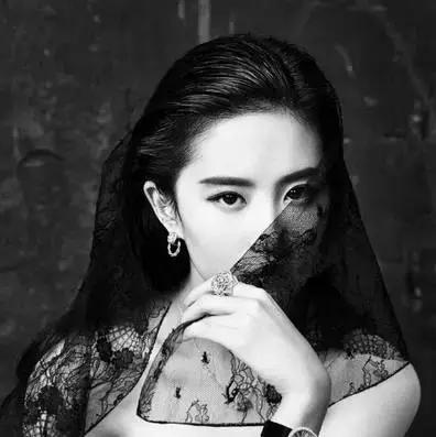 刘亦菲气质温婉仙气十足（刘亦菲古典仙气美人）(1)