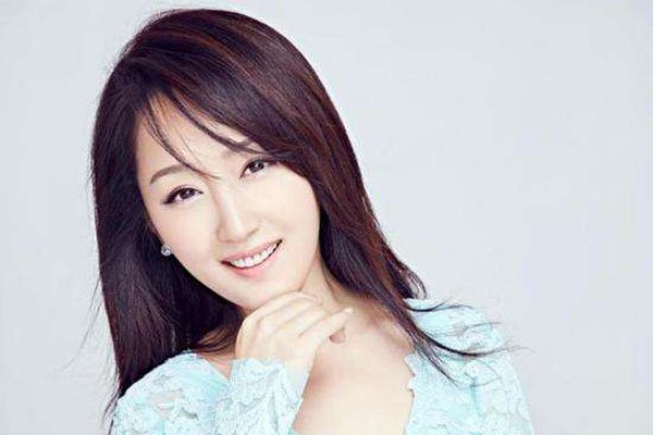杨钰莹年龄和个人资料 湖南卫视力捧杨钰莹的原因