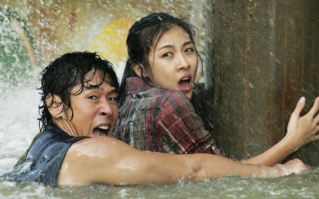 512汶川不相信眼泪电影(盘点10大灾难电影)(31)