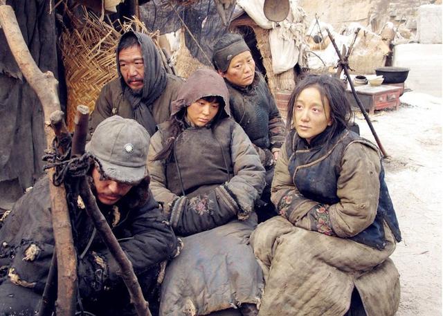 512汶川不相信眼泪电影(盘点10大灾难电影)(6)